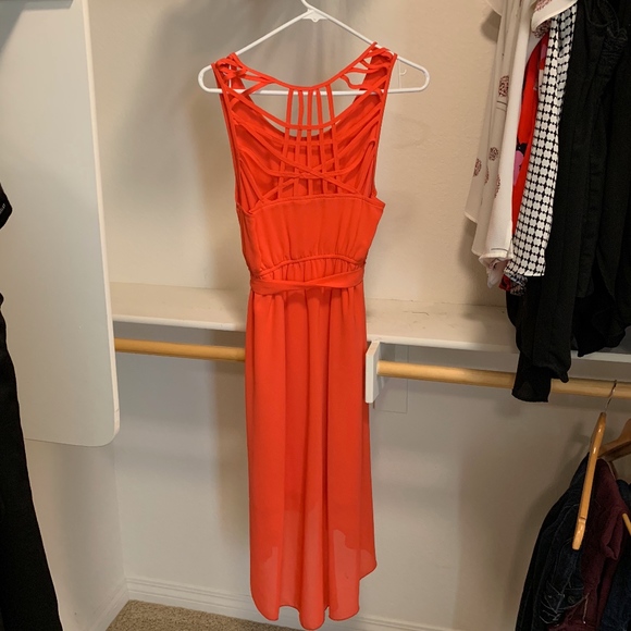 Hi Lo Dress - Picture 2 of 4